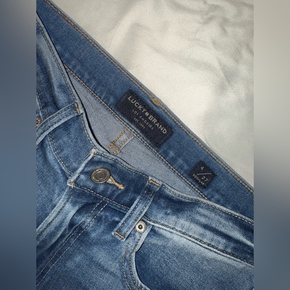 Lucky Brand Women’s Medium Blue Wash Boot Cut Jeans Size 27 4R - Picture 3 of 4